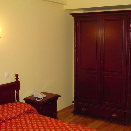 Hotel Europa Плоешти Номер фото