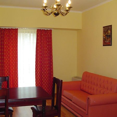 Hotel Europa Плоешти Номер фото