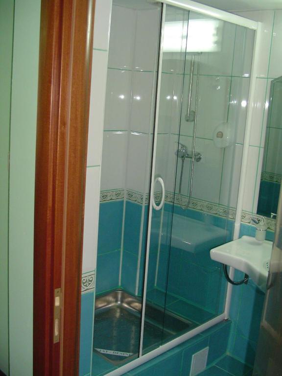 Hotel Europa Плоешти Номер фото